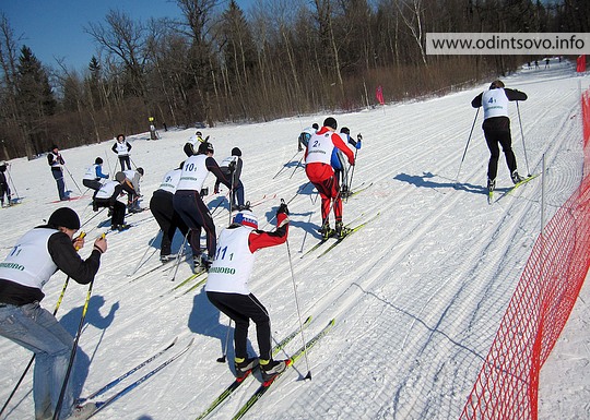 В Одинцово прошла лыжная эстафета школьников