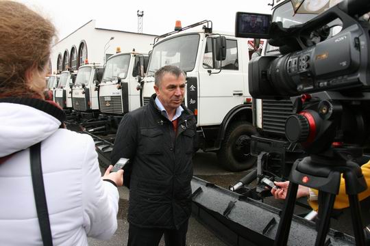 Как не застрять в грязи,снегу,песке на автомате: 5 способов