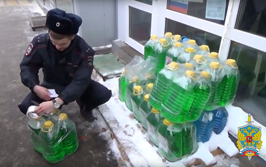 В Одинцово изъяли 335 литров контрафактной незамерзайки