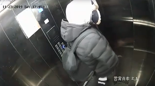 Трахнули в лифте: смотреть видео онлайн