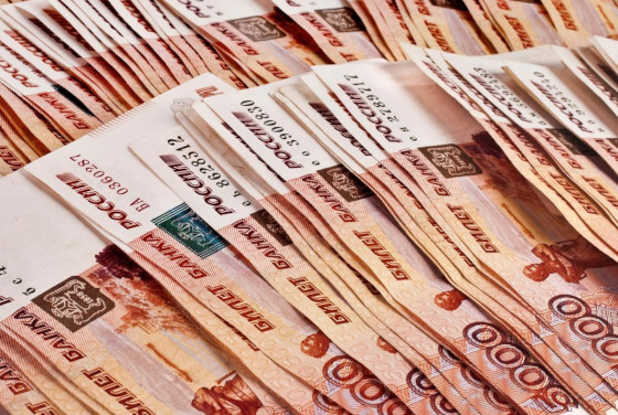 Московский полицейский вымогал 17 млн рублей у родственника-коммерсанта