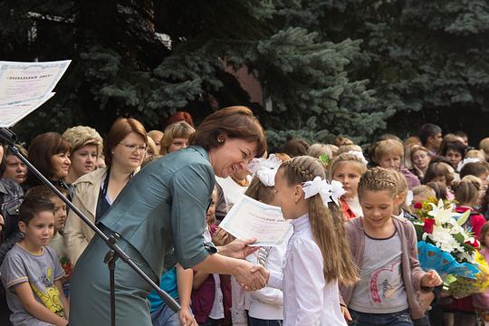 1 Сентября в 9-й школе им. М.И. Неделина, zalexis, г. Одинцово, б-р Любы Новоселовой д.4 корп.1