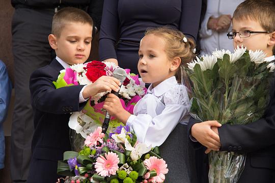 1 Сентября в 9-й школе им. М.И. Неделина, zalexis, г. Одинцово, б-р Любы Новоселовой д.4 корп.1