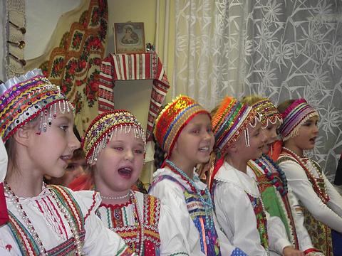 Несомненно, что всем больше всего понравилось трогательное выступление детского фольклорного коллектива < > из Одинцовского Центра эстетического воспитания под руководством Татьяны Александровны Пухнаревич., Новый раздел, ac19411941, Одинцово