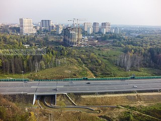 ЖК «Одинбург», 200 метров до скоростной дороги с видом на кладбище