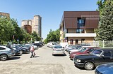 Стоянка возле магазина