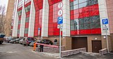 Парковка у новой пристройки ТЦ