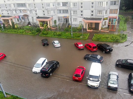 «Новая Трехгорка», ул. Кутузовская, дождь, ливень, потоп