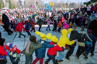 2002г. Масленица в центре Одинцово