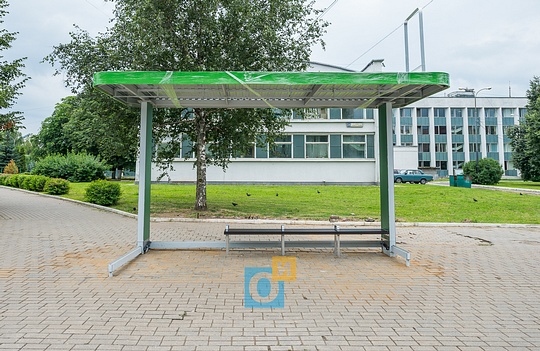 В Одинцово начался монтаж автобусных остановок нового образца, В Одинцово начался монтаж автобусных остановок нового образца