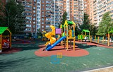 На обновленной детской площадке нет пандуса