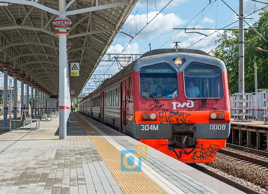 На ж/д станции Баковка открылись новая платформа и подземный переход, На ж/д станции Баковка открылись новая платформа и подземный переход