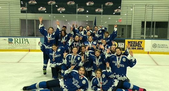 Юные одинцовские хоккеистки выиграли турнир в США