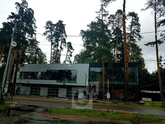 Постройка в июле 2018 года, Самовольное строительство в посёлке Усово-Тупик