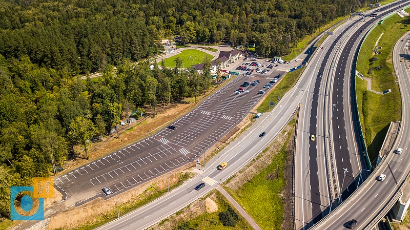 Новая автомобильная парковка в парке спорта и отдыха им. Ларисы Лазутиной, freemax