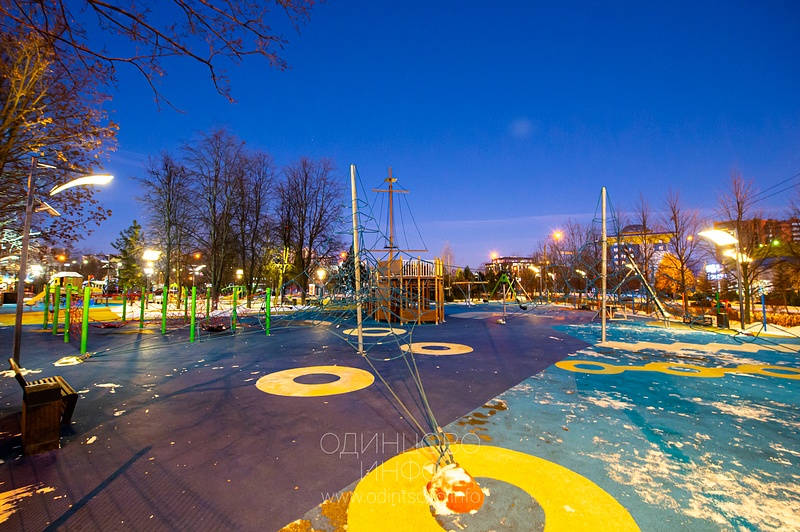 Детская площадка в центре Одинцово, декабрь 2020, Новая детская площадка в центре Одинцово, freemax