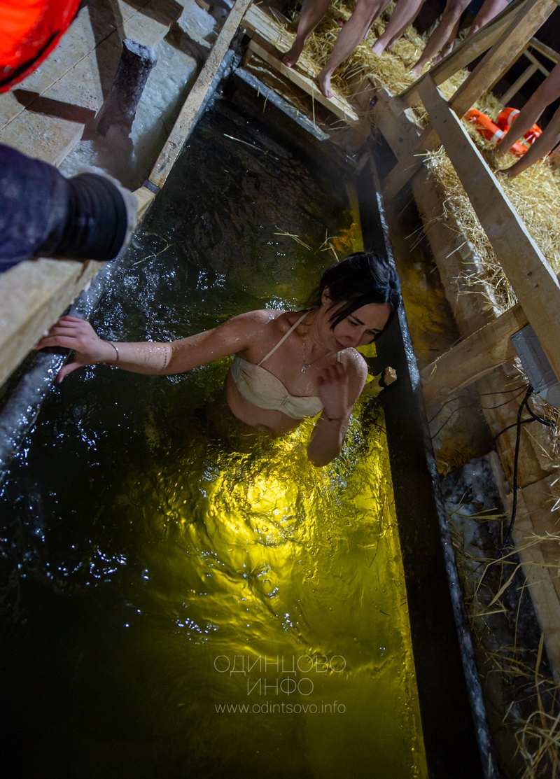 Крещенские купания в деревне Сколково
