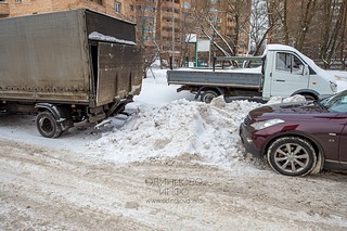 Несанкционированная свалка грязных снежных отходов, содержащих антигололёдные реагенты, Можайское шоссе, в районе дома №93