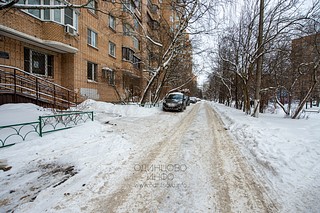 Не расчищенная проезжая часть у дома №6, улица Ново-Спортивная