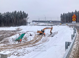 Вынос вновь найденных коммуникаций, которые помешали построить проектный перекрёсток с круговым движением