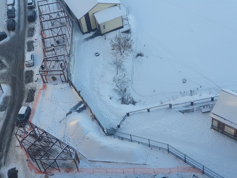 В ЖК «Одинцовский парк» застраивают тротуар, 2 февраля, Коммерсанты продолжают застраивать тротуары в Одинцово