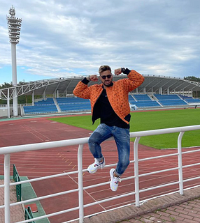 Блогер Евгений Савин на стадионе «Метеор» в Жуковском. Сюда его футбольный клуб «переехал» из Одинцово