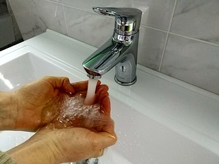 В многоквартирных домах деревни Новошихово возобновили подачу горячей воды