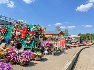 Кладбище Лайково, продажа венков