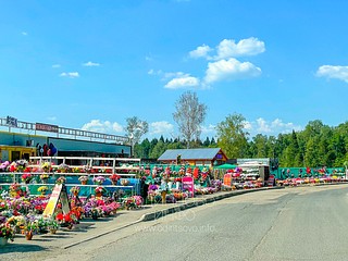 Кладбище Лайково, продажа венков