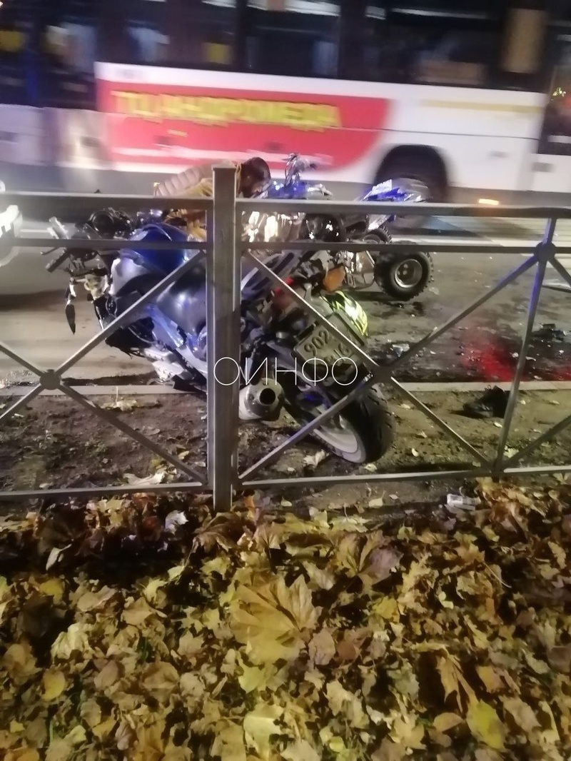На улице Маршала Бирюзова в Одинцово столкнулись мотоциклист с квадроциклистом