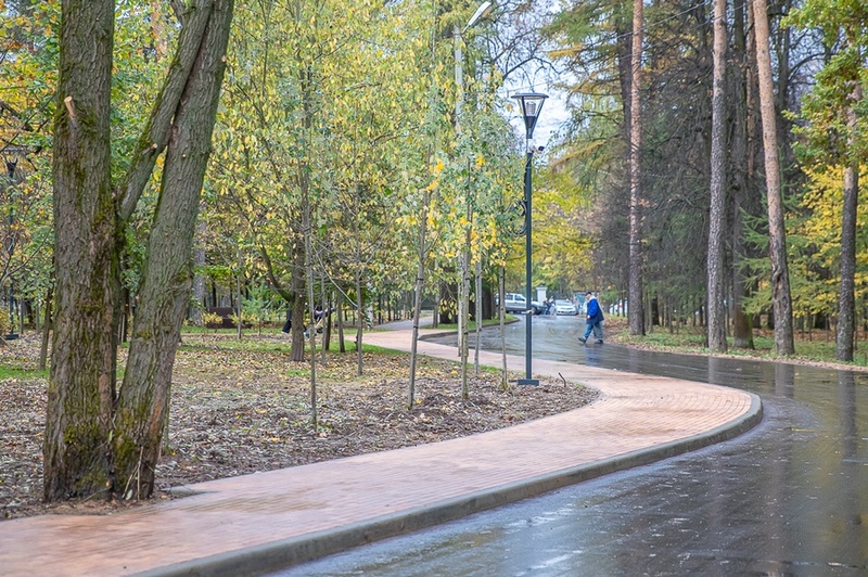 Благоустройство сквера возле музея А. С. Пушкина в Больших Вязёмах завершат в середине октября