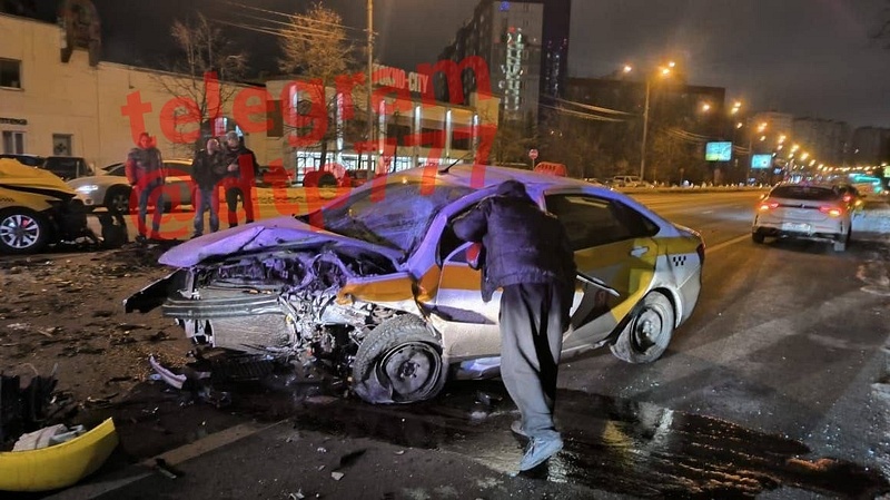 Бывший мэр Александрова погиб в ДТП с тремя машинами в Одинцово