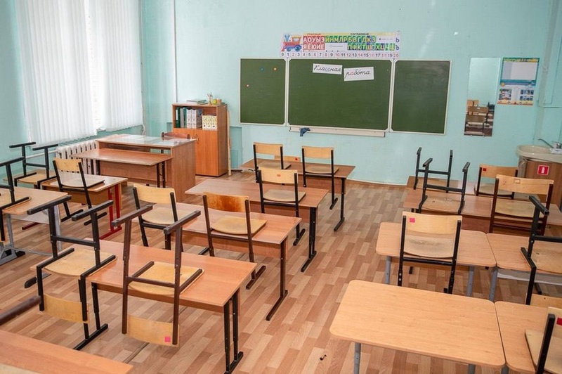 Учебный кабинет в Акуловской школе, В Кубинке закрыли одну школу на капремонт. Учеников перевели в другую, где тоже начинают ремонт