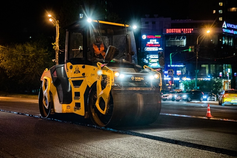 Подрядчик по гарантии ремонтирует асфальт на Можайском шоссе в Одинцово