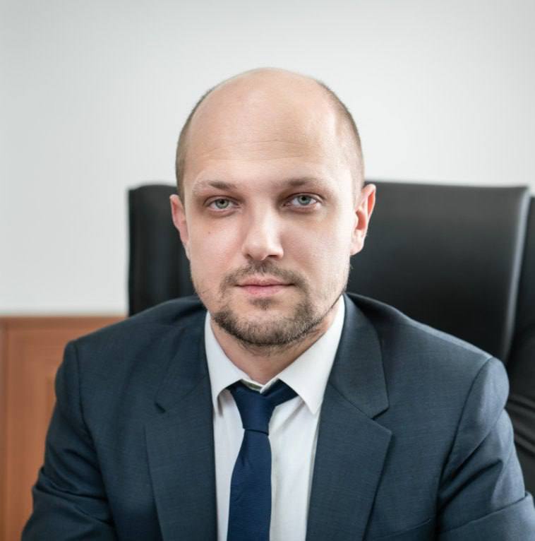 Дмитрий Абарёнов, После скандала в СМИ министр спорта Подмосковья покинул свой пост. И сразу возглавил «Мострансавто»