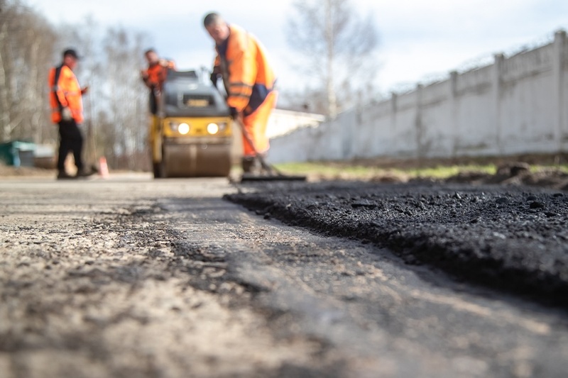 В Одинцовском округе ремонт муниципальных дорог планируют завершить в июле, Май
