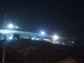 Дым от сжигания мусора в районе железнодорожной станции в Звенигороде
