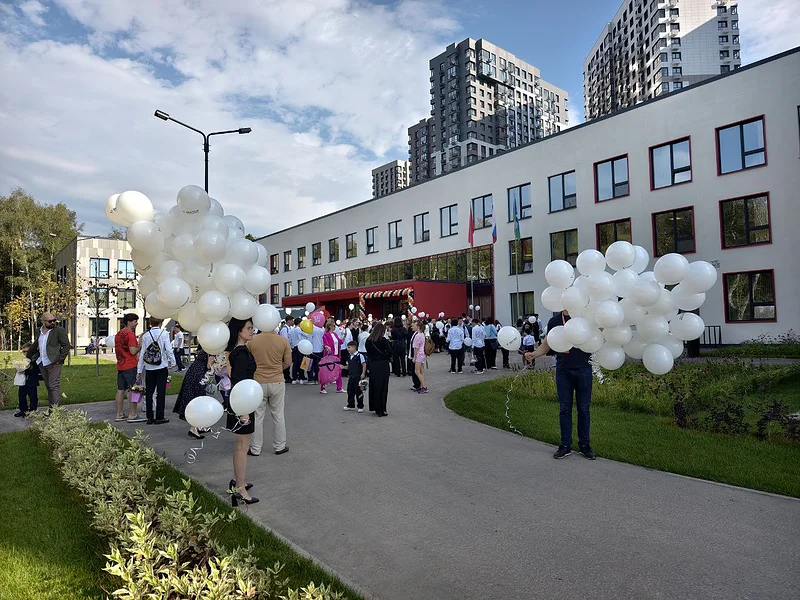 Новая школа в ЖК «Одинград. Семейный» в Одинцово, Три новые школы открыли 1 сентября в Одинцовском округе: две в Одинцово и одну в Звенигороде