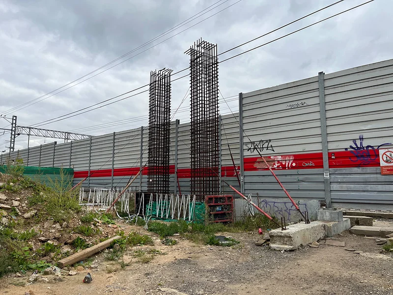 Состояние строительства перехода через пути у Баковского кладбища, 4 сентября, Подрядчика больше нет: новые проблемы на стройке двух переходов через ж/д пути в Одинцовском округе