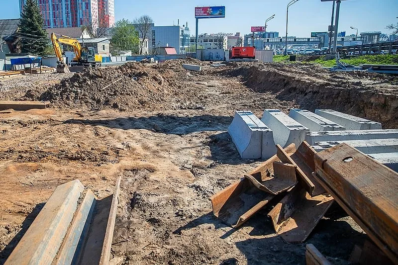 Второй участок подъездной дороги к ТПУ «Сколково» планируют открыть в сентябре