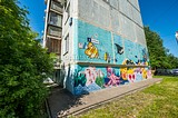 Граффити на торце Чикина 4: осьминожка, рыбки и кораллы