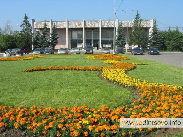 Городской дом офицеров, Центр, дом офицеров клумба гдо, Lych