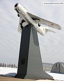 Памятник первооткрывателям реактивной авиации в Кубинке