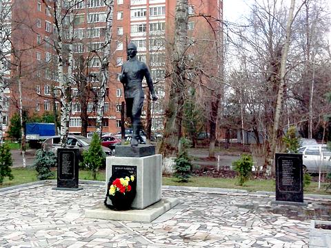 пос. Заречье. Памятник сотрудникам совхоза, погибшим во время ВОВ., Памятники Одинцовского района, cuh