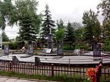 с. Никольское (кладбище). Братская могила летчиков пилотажной группы «Русские Витязи».